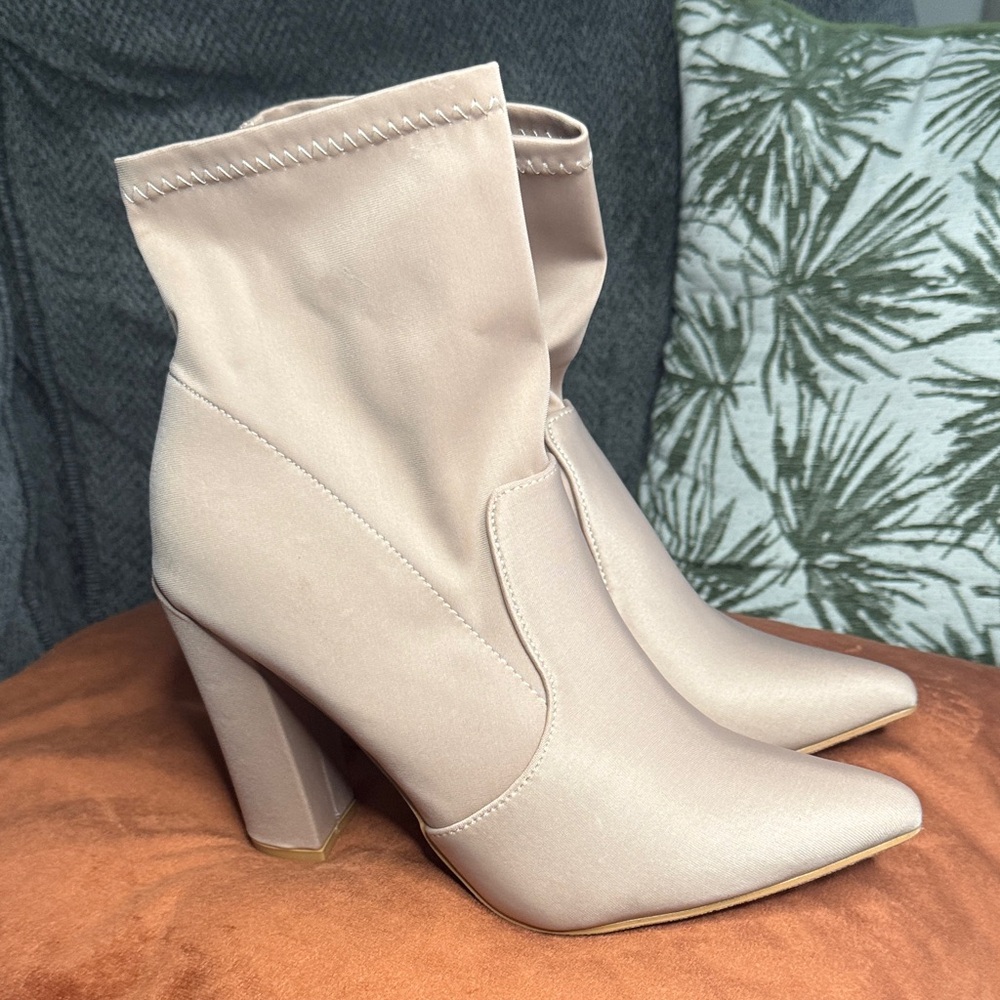 Elegant Cream Heeled Boots